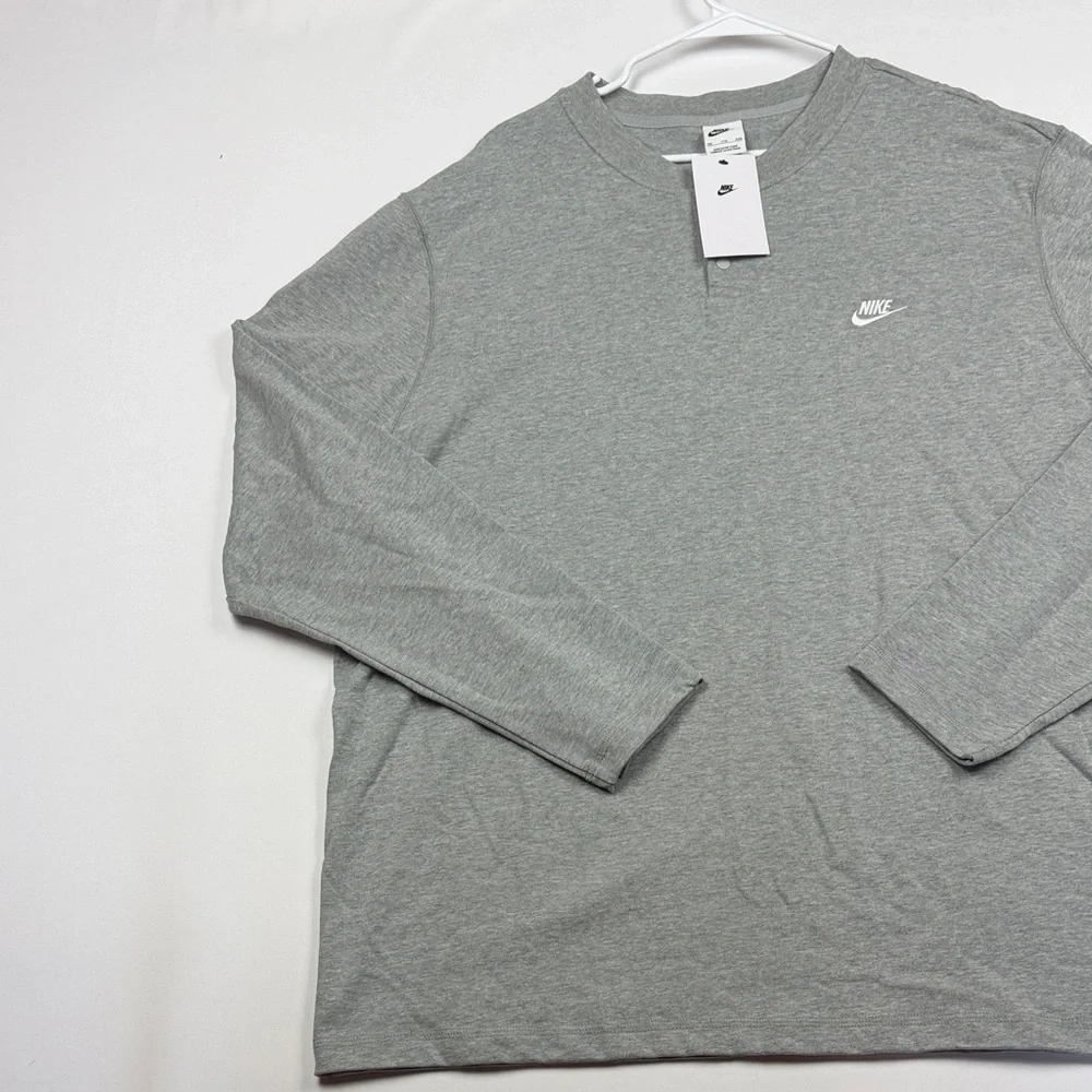 Nike Men's Heather Gray Long Sleeve Tee XXL. NWT